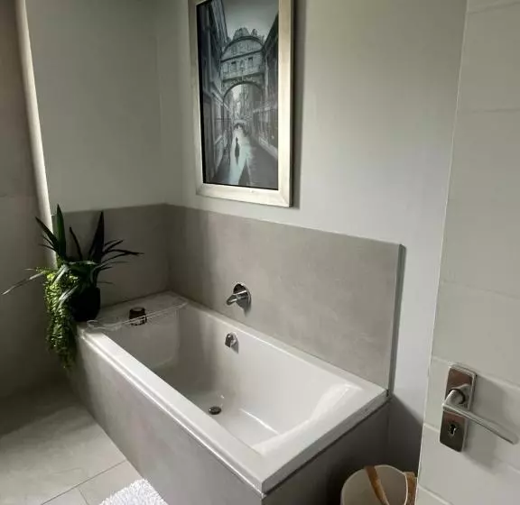 Majatalo The Lily Suite