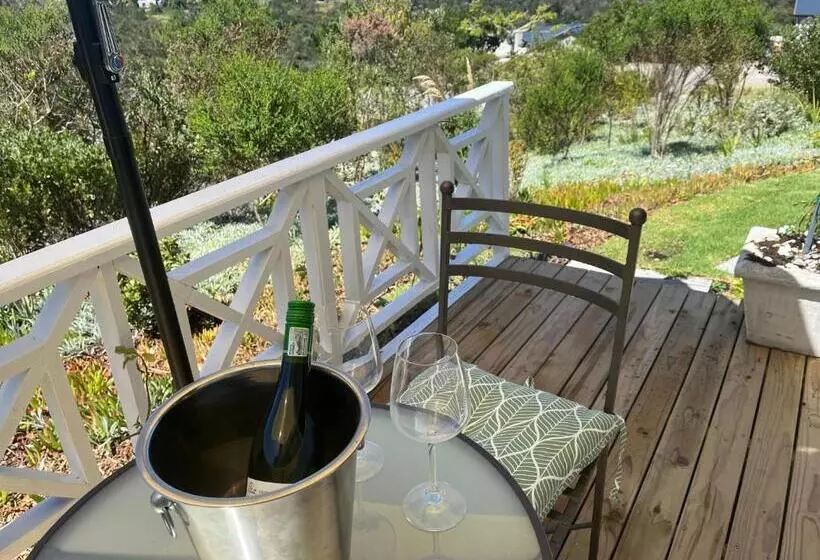 Majatalo The Lily Suite