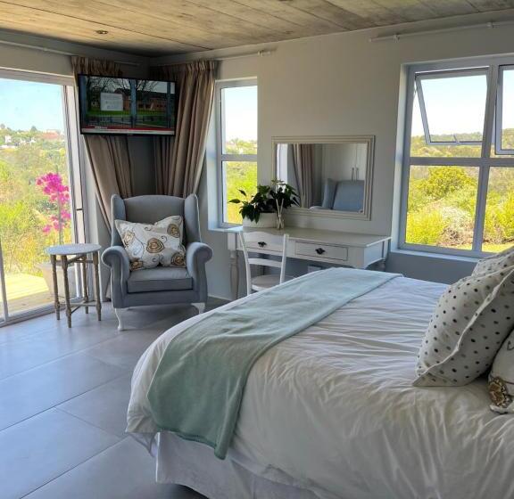 פנסיון The Lily Suite