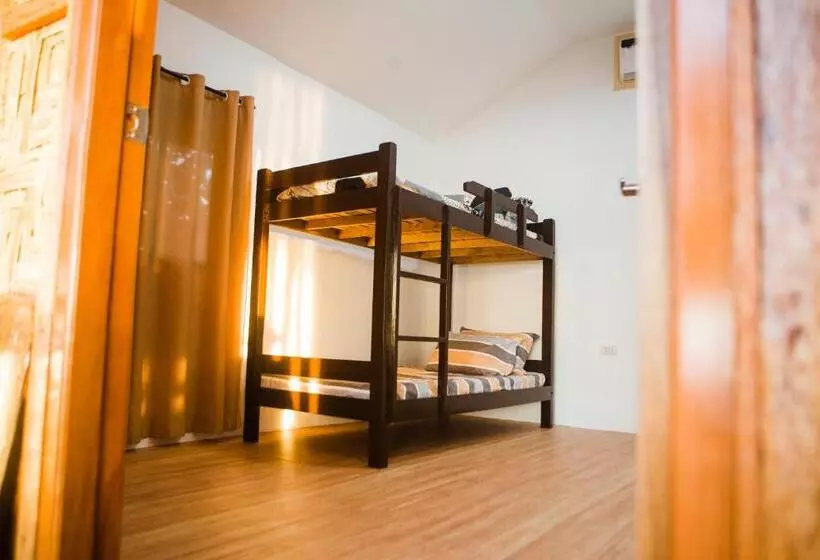 Aamiaismajoitus (B&B) Nana S Beach Surigao