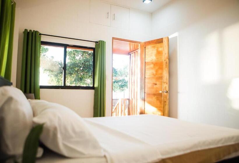 Aamiaismajoitus (B&B) Nana S Beach Surigao