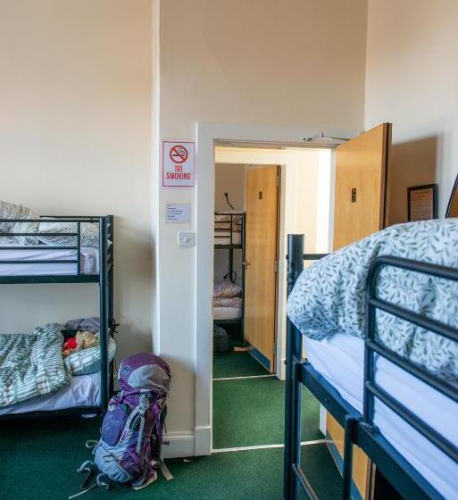 Botanic Avenue Hostel Less Than A Mile From The City Centre