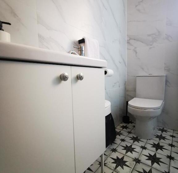 Botanic Avenue Hostel Less Than A Mile From The City Centre