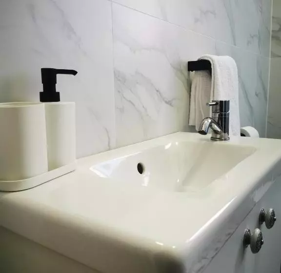 Botanic Avenue Hostel Less Than A Mile From The City Centre