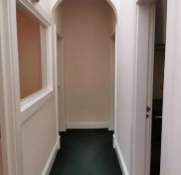 Botanic Avenue Hostel Less Than A Mile From The City Centre