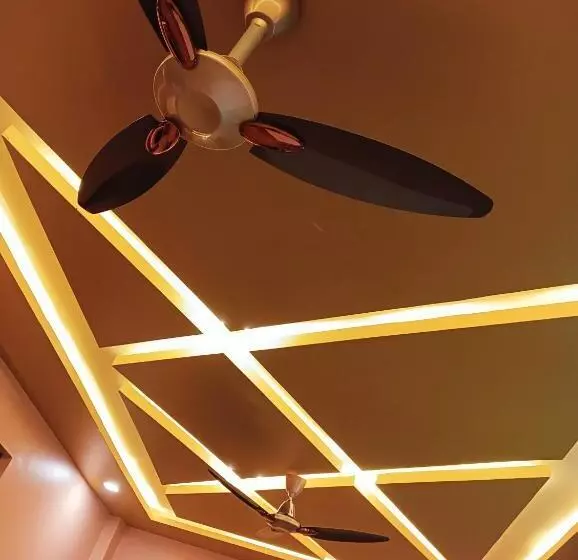 ホテル Ashok Vihar