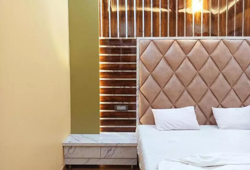 ホテル Ashok Vihar