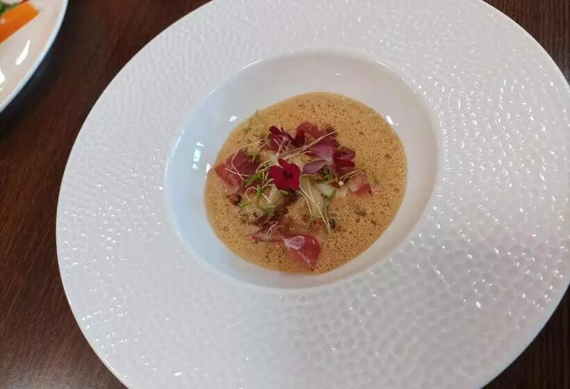 ホテル Auberge De Mourjou