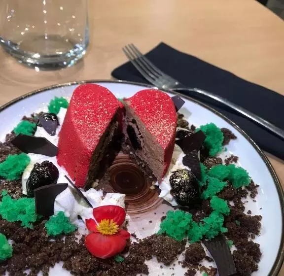 ホテル Auberge De Mourjou
