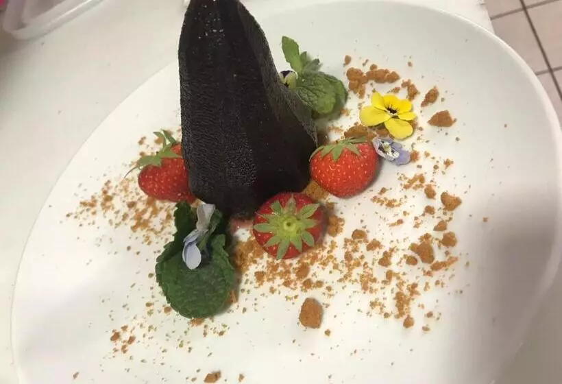 ホテル Auberge De Mourjou