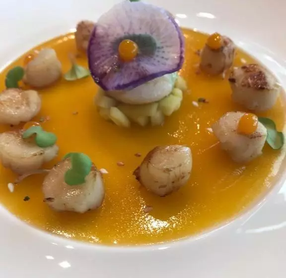 ホテル Auberge De Mourjou