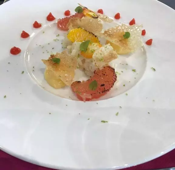 ホテル Auberge De Mourjou