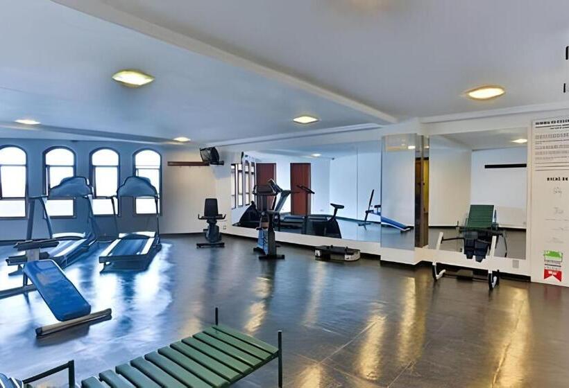 Hotel Cama Queen Com Arrumação Diária