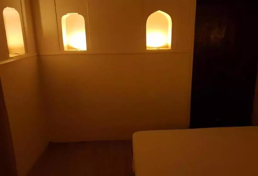 Hotelli Chhoti Kothi   A Heritage Homestay By The Ganges