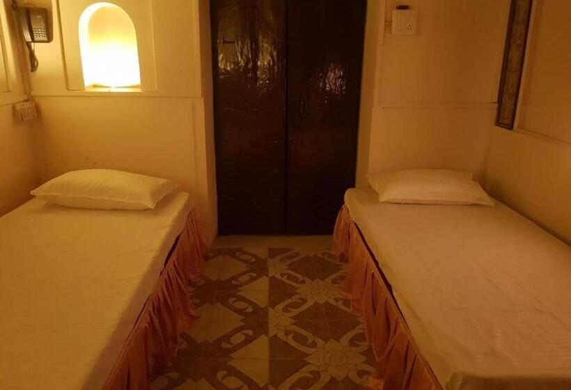 בית מלון כפרי Chhoti Kothi   A Heritage Homestay By The Ganges