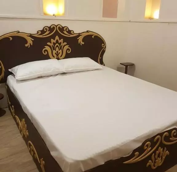 Hotelli Chhoti Kothi   A Heritage Homestay By The Ganges