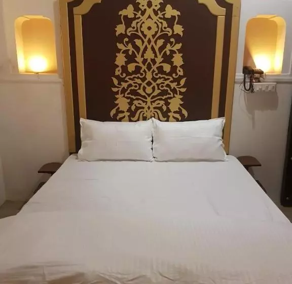 Hotelli Chhoti Kothi   A Heritage Homestay By The Ganges