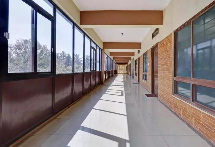 Hotelli Collection O Kmm Kushi Resort