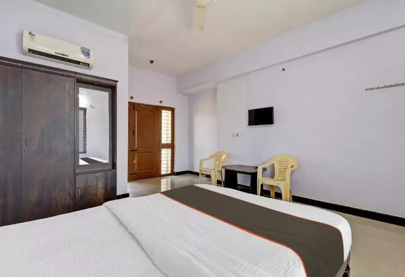 Hotelli Collection O Kmm Kushi Resort