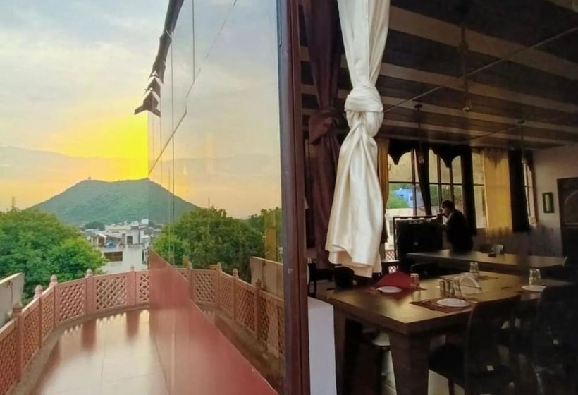 Hotel Haveli Laxmi Vilas