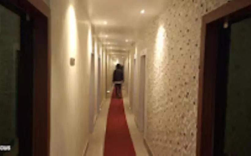 ホテル Holiday Inn , Kanakpur