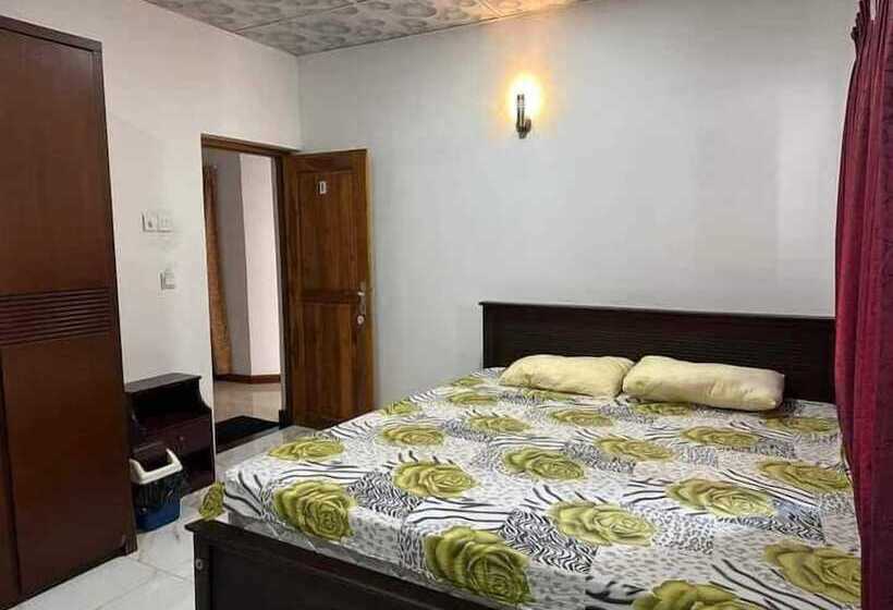 בית מלון כפרי Miami