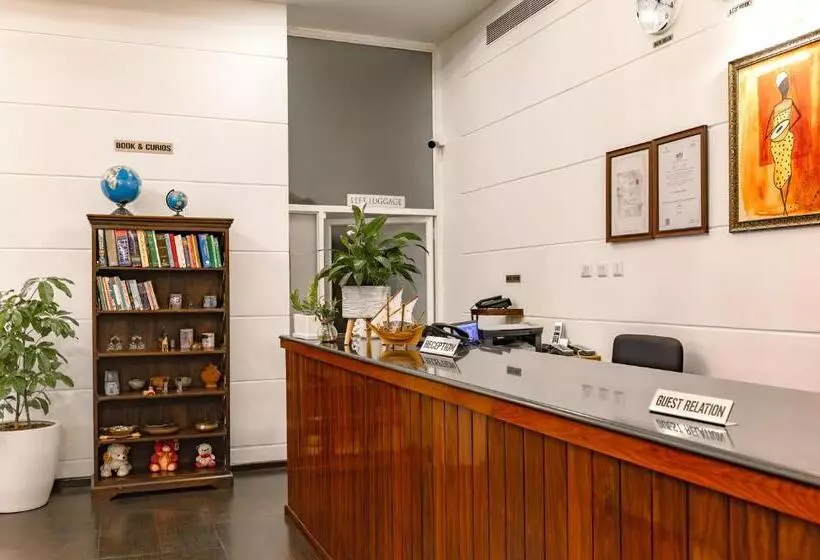 Hotelli Narendra Central