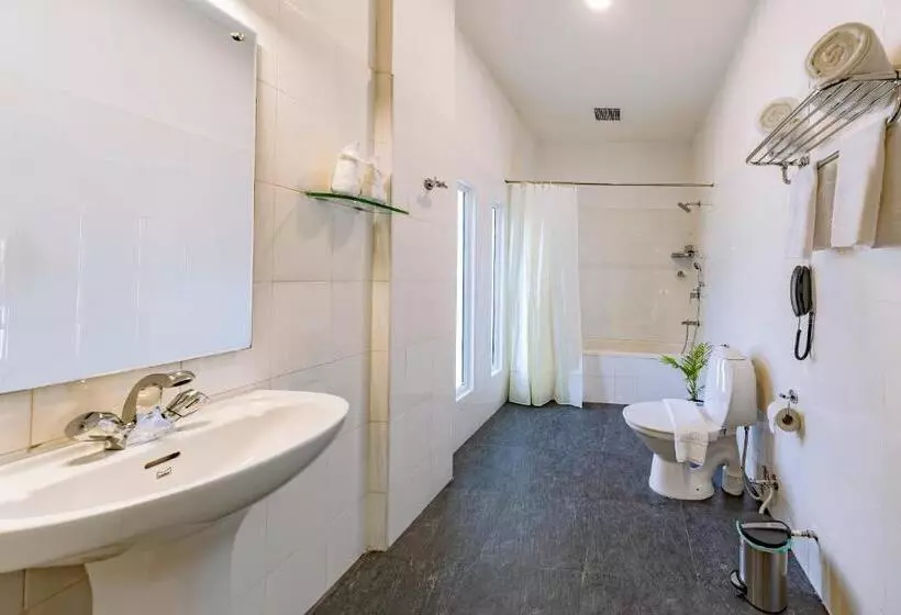 Hotelli Narendra Central