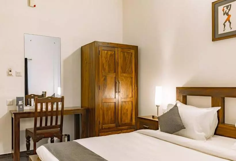 Hotelli Narendra Central