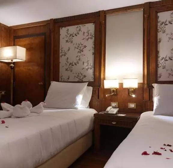 هتل Orient Ms Grand Rose