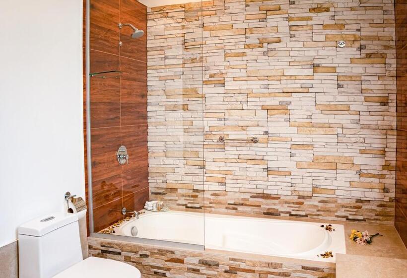 ホテル Residencial Tarapoto View