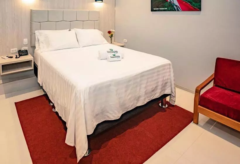ホテル Residencial Tarapoto View