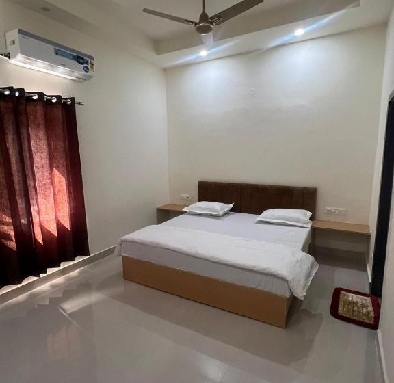 هتل Ruhaneeyat Home Stay