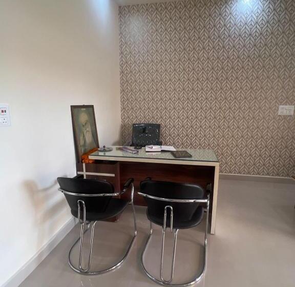 هتل Ruhaneeyat Home Stay