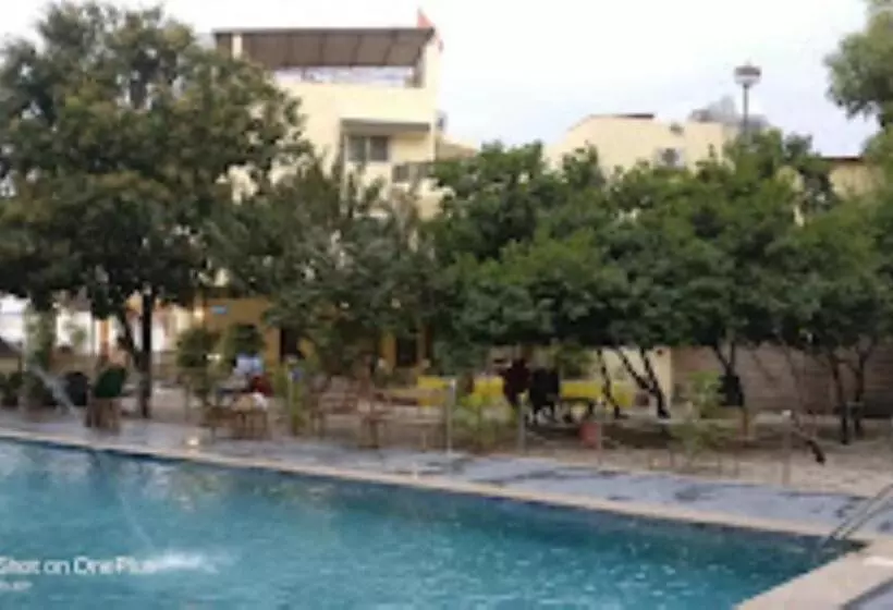 ホテル Saroj Sagar Madhya Pradesh