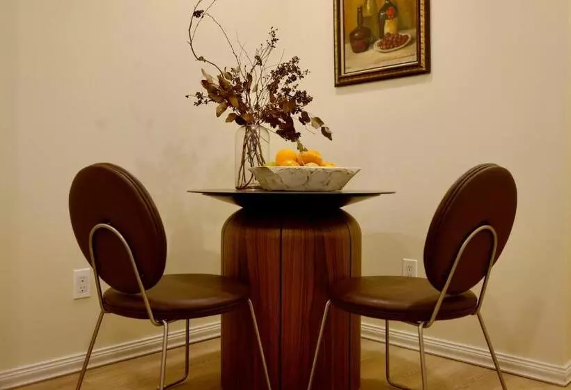 Majatalo Hollywood Hills Haven Guest House