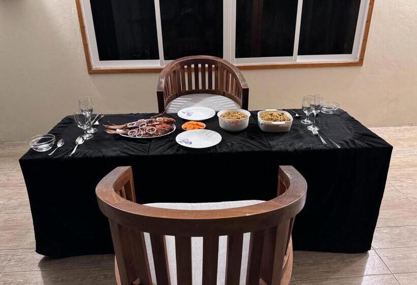 پانسیون Infinite Lagoon