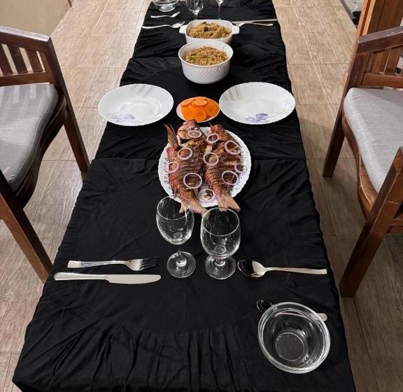 پانسیون Infinite Lagoon