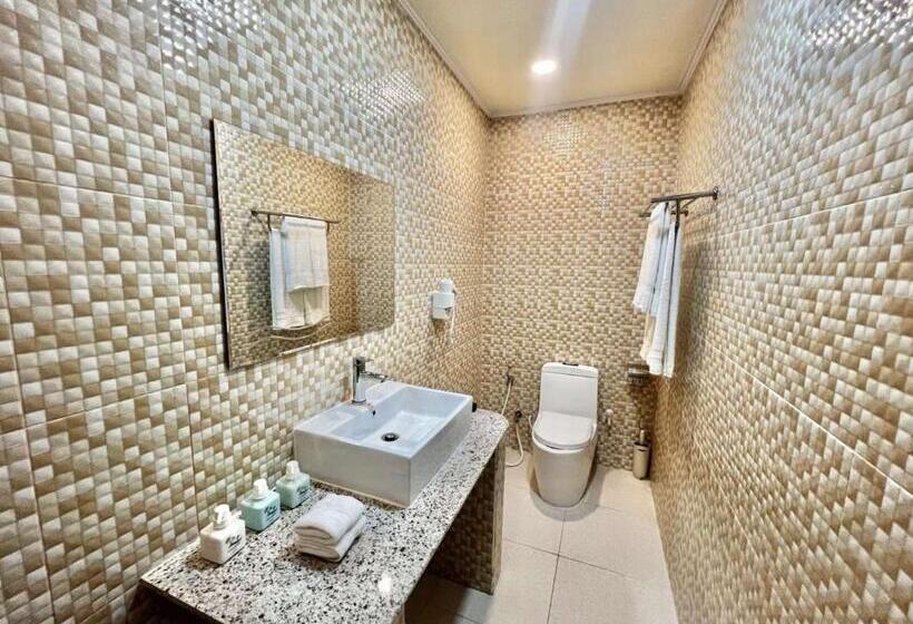 پانسیون Infinite Lagoon