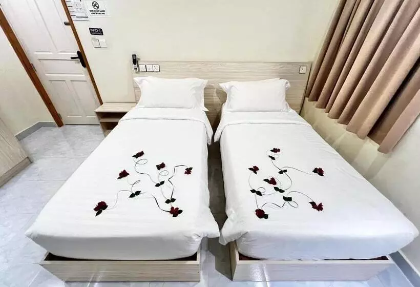 پانسیون Infinite Lagoon