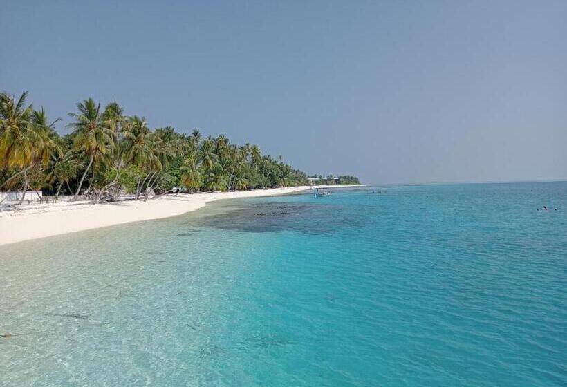 پانسیون Infinite Lagoon