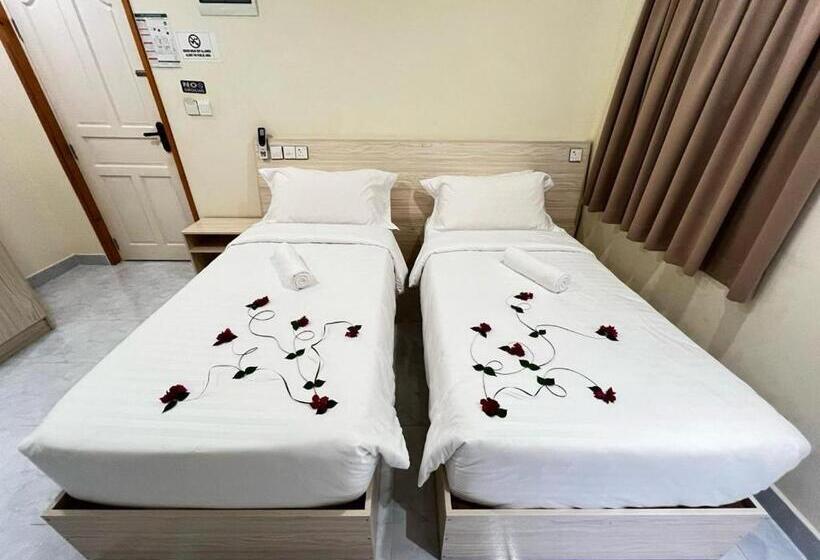 پانسیون Infinite Lagoon