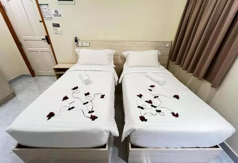 پانسیون Infinite Lagoon