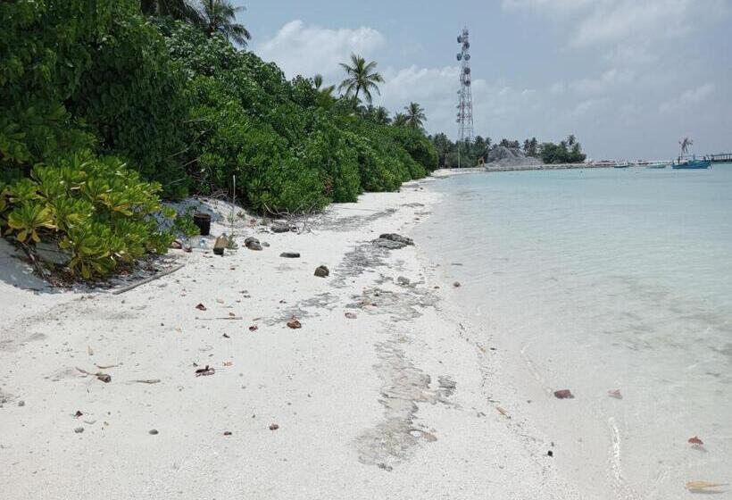 پانسیون Infinite Lagoon