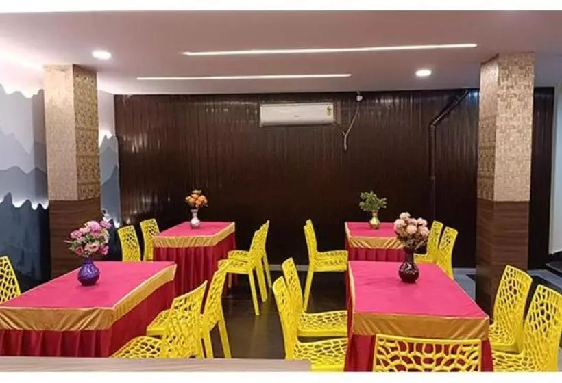 Super Collection O Hotel Blue Petals