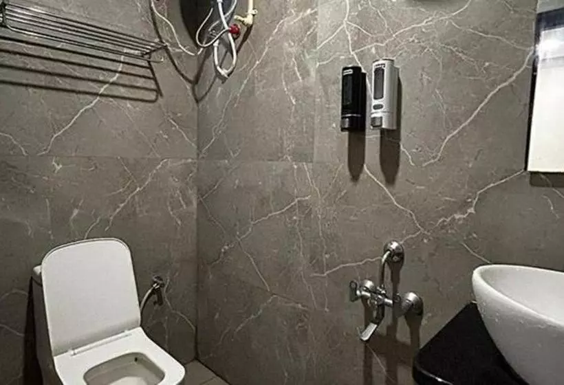 Super Collection O Hotel Blue Petals