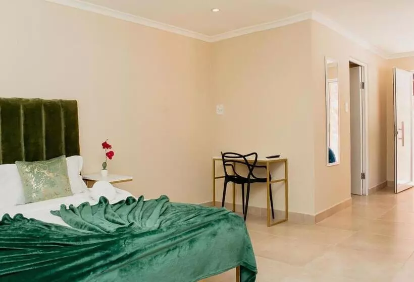 The City Club On Plein