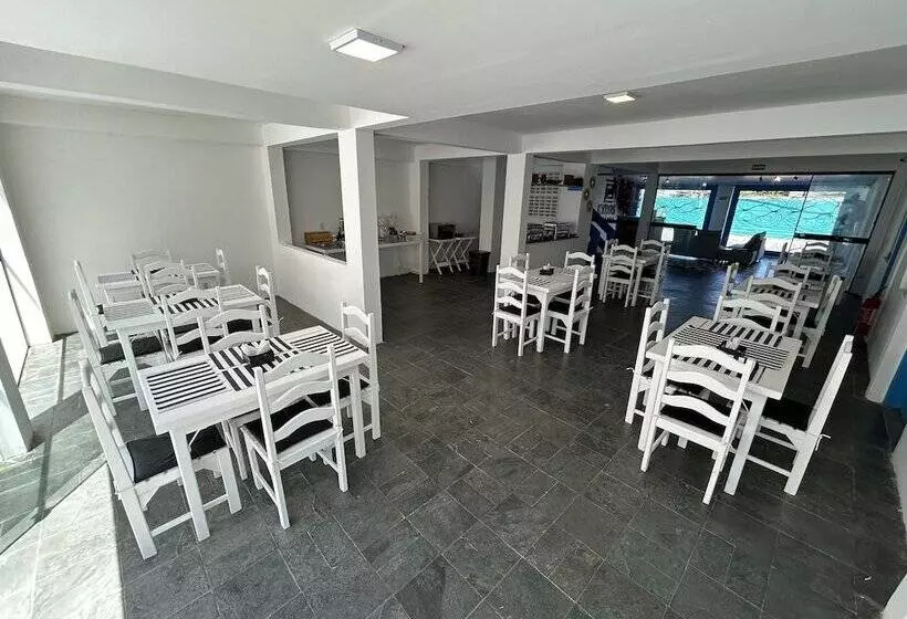 ユースホステル Kyros Pousada