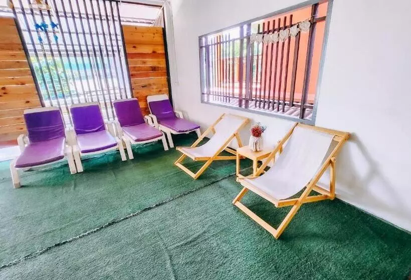 Downtown Kohlarn Resort