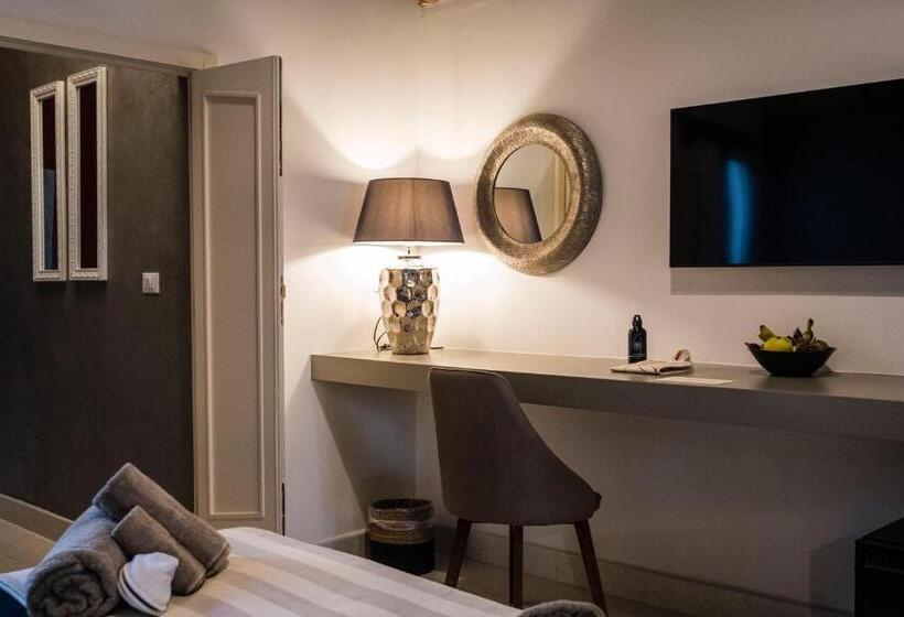 مبيت وإفطار Galatina Suites Boutique   Luxury Experience In Salento